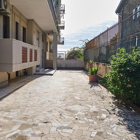 Sostanza - Rooms In Catania Exterior photo